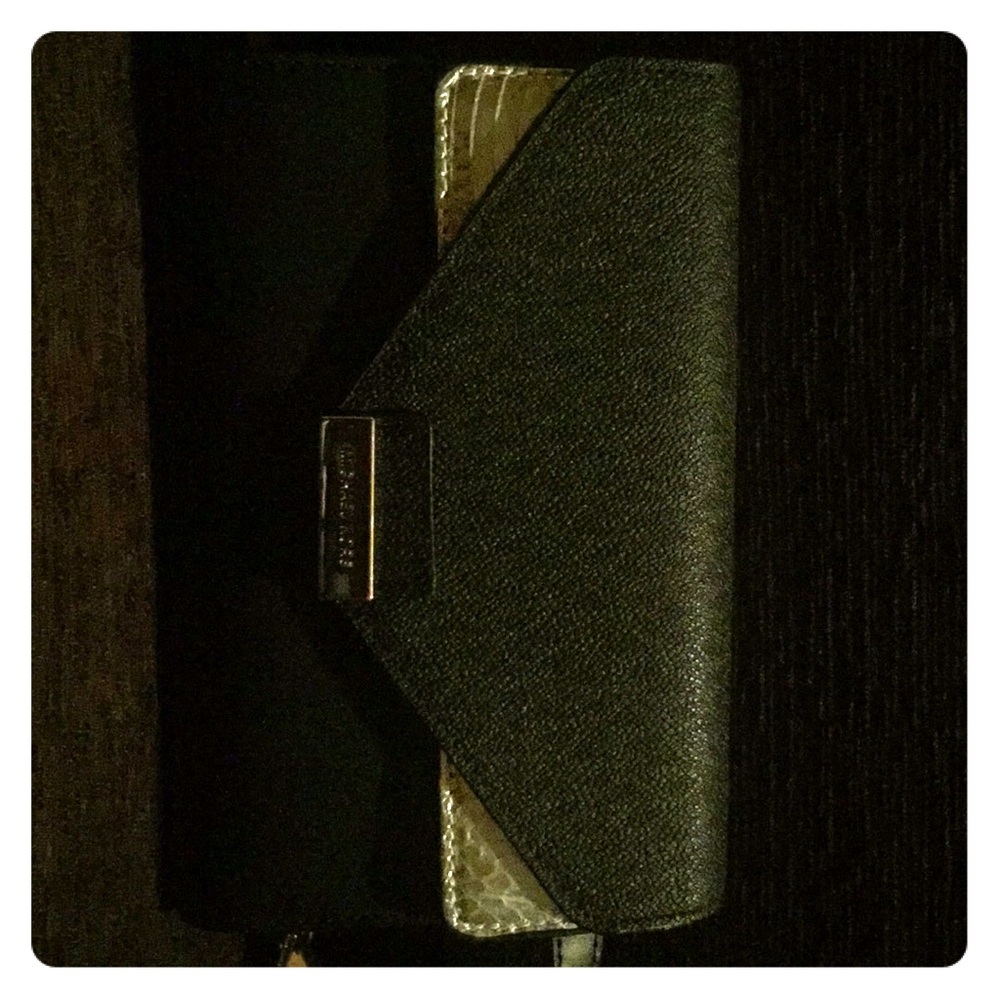 Micheal Kors Fannie pack